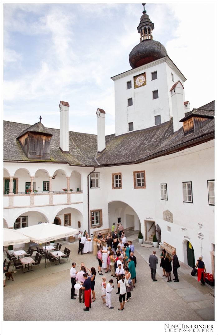 Sabine & Robert are tying the knot in Gmunden | Part 2 - Blog of Nina Hintringer Photography - Wedding Photography, Wedding Reportage and Destination Weddings