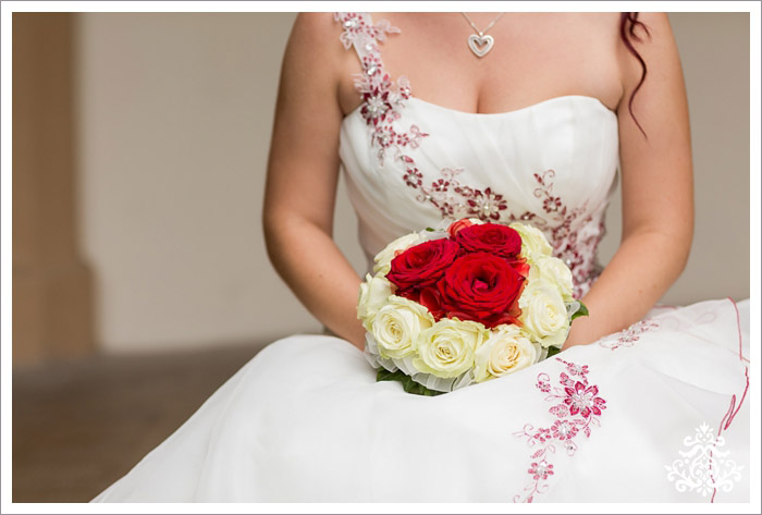 Isabella & Thomas | A glaring red wedding | Tyrol - Blog of Nina Hintringer Photography - Wedding Photography, Wedding Reportage and Destination Weddings