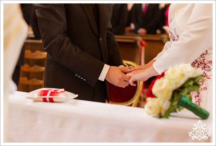 Isabella & Thomas | A glaring red wedding | Tyrol - Blog of Nina Hintringer Photography - Wedding Photography, Wedding Reportage and Destination Weddings