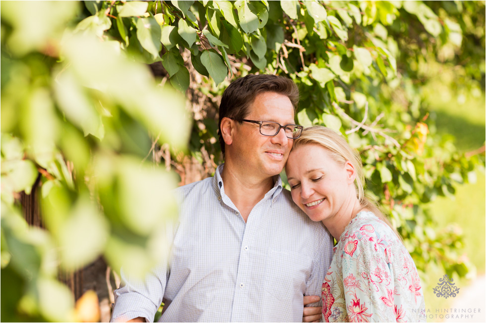 Engagement shoot with a vintage bike at sunset | Saskia & Christian - Blog of Nina Hintringer Photography - Wedding Photography, Wedding Reportage and Destination Weddings