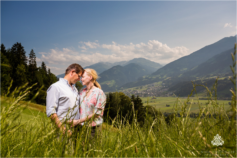 Engagement shoot with a vintage bike at sunset | Saskia & Christian - Blog of Nina Hintringer Photography - Wedding Photography, Wedding Reportage and Destination Weddings