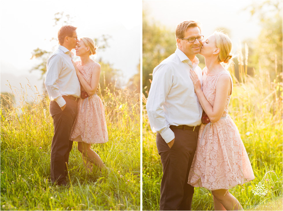 Engagement shoot with a vintage bike at sunset | Saskia & Christian - Blog of Nina Hintringer Photography - Wedding Photography, Wedding Reportage and Destination Weddings