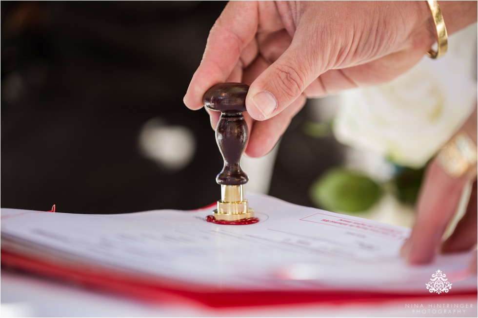 Vow Renewal in the Snow | Angela & Zane from Dubai renew their vows in beautiful snowy Austria - Blog of Nina Hintringer Photography - Wedding Photography, Wedding Reportage and Destination Weddings