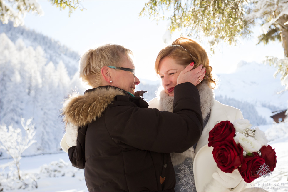 Vow Renewal in the Snow | Angela & Zane from Dubai renew their vows in beautiful snowy Austria - Blog of Nina Hintringer Photography - Wedding Photography, Wedding Reportage and Destination Weddings