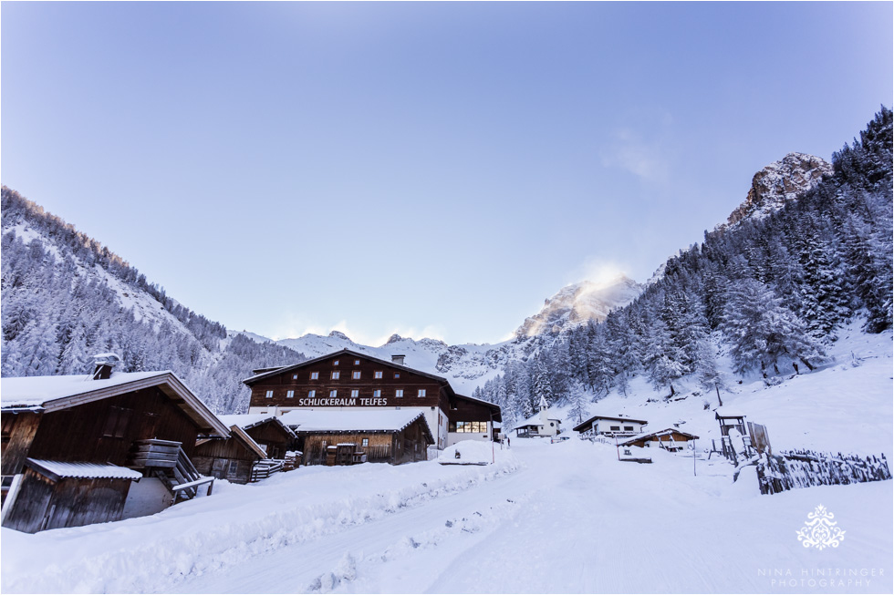 Vow Renewal in the Snow | Angela & Zane from Dubai renew their vows in beautiful snowy Austria - Blog of Nina Hintringer Photography - Wedding Photography, Wedding Reportage and Destination Weddings