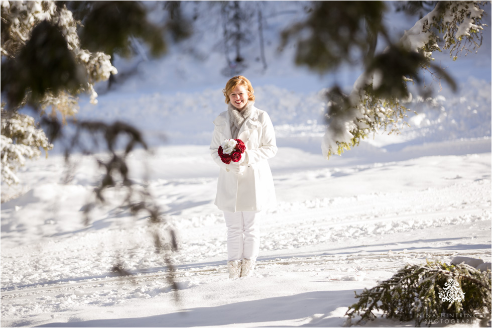 Vow Renewal in the Snow | Angela & Zane from Dubai renew their vows in beautiful snowy Austria - Blog of Nina Hintringer Photography - Wedding Photography, Wedding Reportage and Destination Weddings