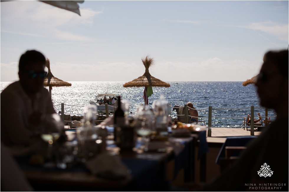 After Wedding Beach Party | Madeleine & Philip | Cala Conills, Majorca - Blog of Nina Hintringer Photography - Wedding Photography, Wedding Reportage and Destination Weddings