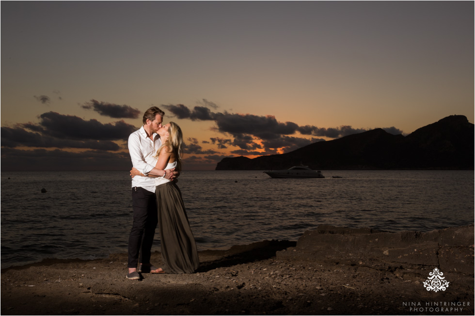 Sunset Couple Shoot in Mallorca | Katrin & Manuel | Cala Conills, Majorca - Blog of Nina Hintringer Photography - Wedding Photography, Wedding Reportage and Destination Weddings