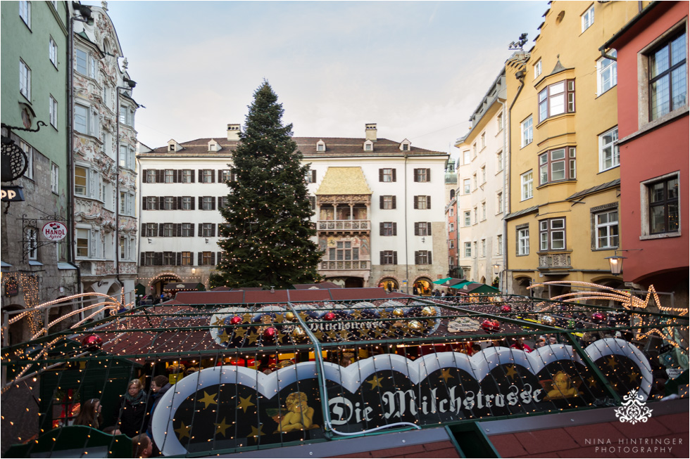 Couple Shoot in Innsbruck | Christmas Markets | Tracey & Kelly - Blog of Nina Hintringer Photography - Wedding Photography, Wedding Reportage and Destination Weddings