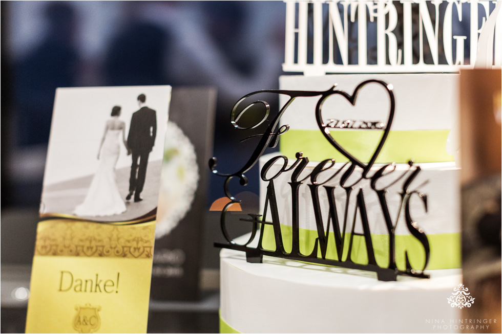 Cake topper with customizable wedding date, cut out of black acrylic glass - Blog of Nina Hintringer Photography - Wedding Photography, Wedding Reportage and Destination Weddings