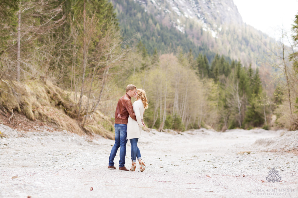 Achensee Engagement Shoot with Melanie & Philipp - Blog of Nina Hintringer Photography - Wedding Photography, Wedding Reportage and Destination Weddings