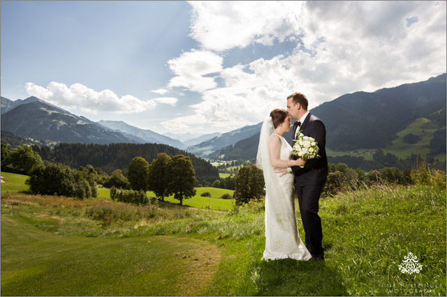 Golf Course Destination Wedding at the Grand Tirolia Golf & Ski Resort Kitzbühel with Julie & Jan - Blog of Nina Hintringer Photography - Wedding Photography, Wedding Reportage and Destination Weddings