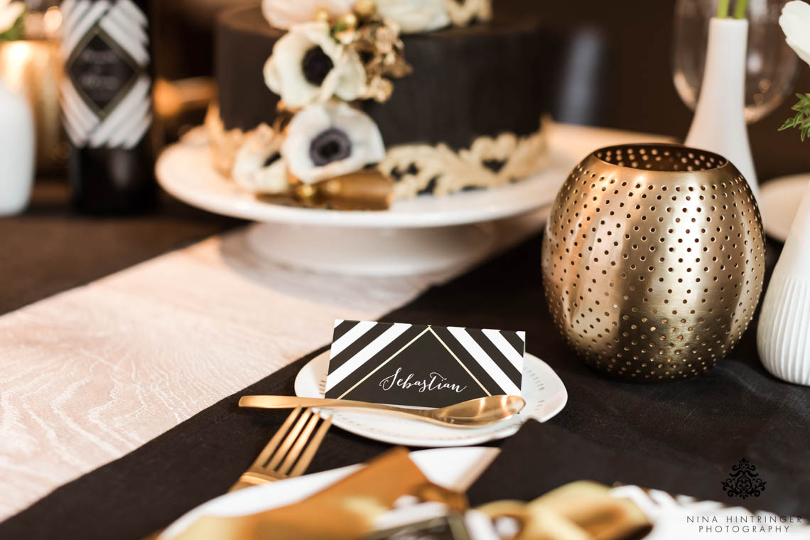 Trendy Black, White and Gold Wedding Stationery, Wedding Cake and Table Decor - Blog of Nina Hintringer Photography - Wedding Photography, Wedding Reportage and Destination Weddings