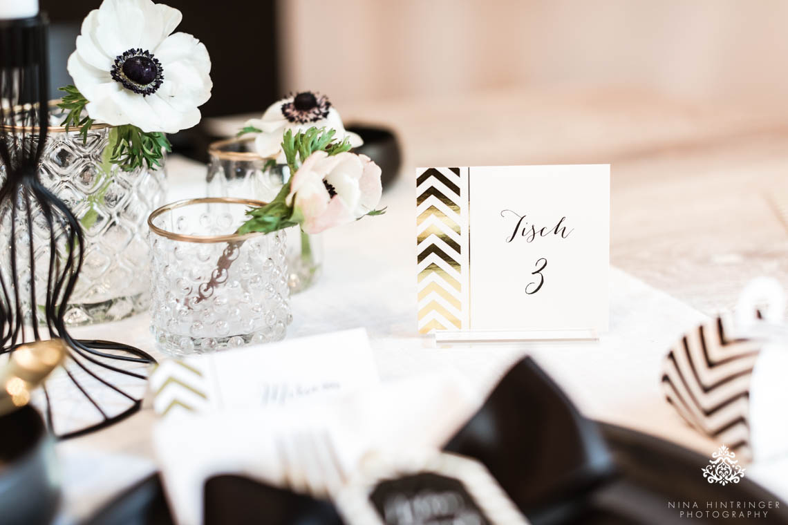 Trendy Black, White and Gold Wedding Stationery, Wedding Cake and Table Decor - Blog of Nina Hintringer Photography - Wedding Photography, Wedding Reportage and Destination Weddings