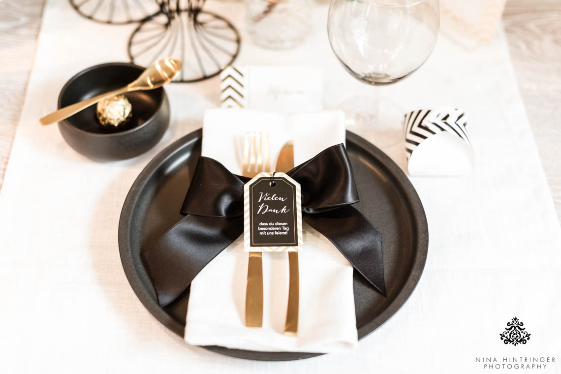 Trendy Black, White and Gold Wedding Stationery, Wedding Cake and Table Decor - Blog of Nina Hintringer Photography - Wedding Photography, Wedding Reportage and Destination Weddings