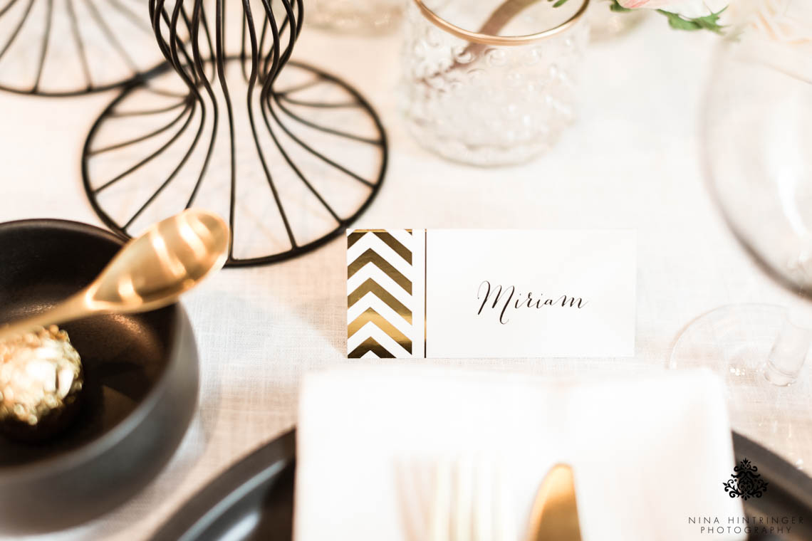 Trendy Black, White and Gold Wedding Stationery, Wedding Cake and Table Decor - Blog of Nina Hintringer Photography - Wedding Photography, Wedding Reportage and Destination Weddings