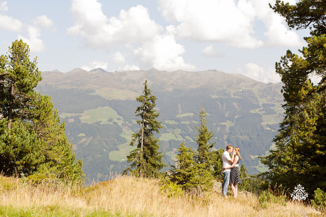 Hochzeitsfotograf Zillertal, Verlobungsshooting Zillertal, Zillertal Engagement Shoot, Zillertal Wedding Photographer, Hochzeitsfotograf Tirol, Verlobungsshooting Tirol, Tirol Engagement Shoot, Tirol Wedding Photographer - Blog of Nina Hintringer Photography - Wedding Photography, Wedding Reportage and Destination Weddings