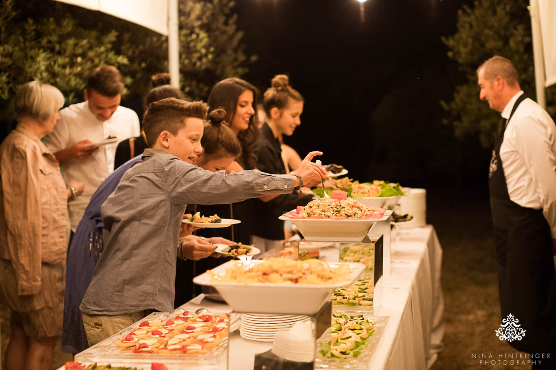 Villa Pianciani Pre-Wedding Poolparty in Spoleto | Italy Wedding Photographer - Blog of Nina Hintringer Photography - Wedding Photography, Wedding Reportage and Destination Weddings