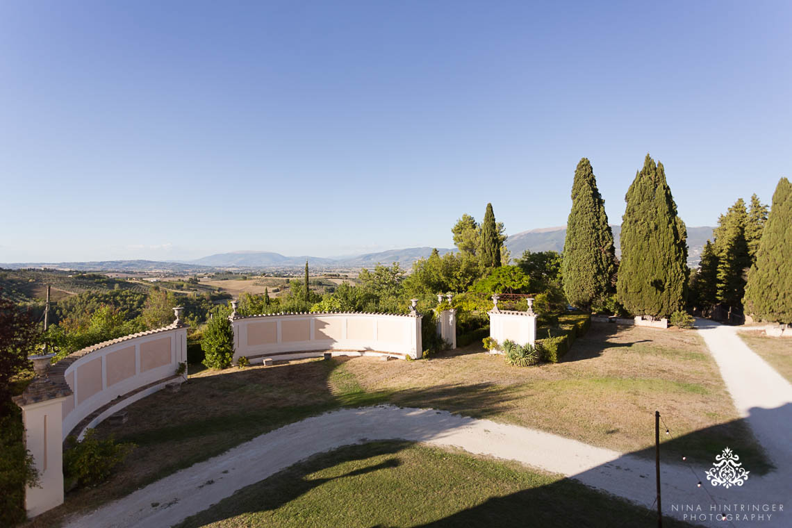 Villa Pianciani Pre-Wedding Poolparty in Spoleto | Italy Wedding Photographer - Blog of Nina Hintringer Photography - Wedding Photography, Wedding Reportage and Destination Weddings