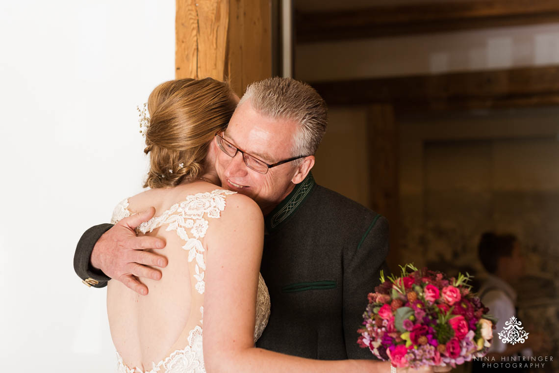 Berry themed Mountain Wedding | Platzlalm Zillertal | Angelina & Tobias - Blog of Nina Hintringer Photography - Wedding Photography, Wedding Reportage and Destination Weddings