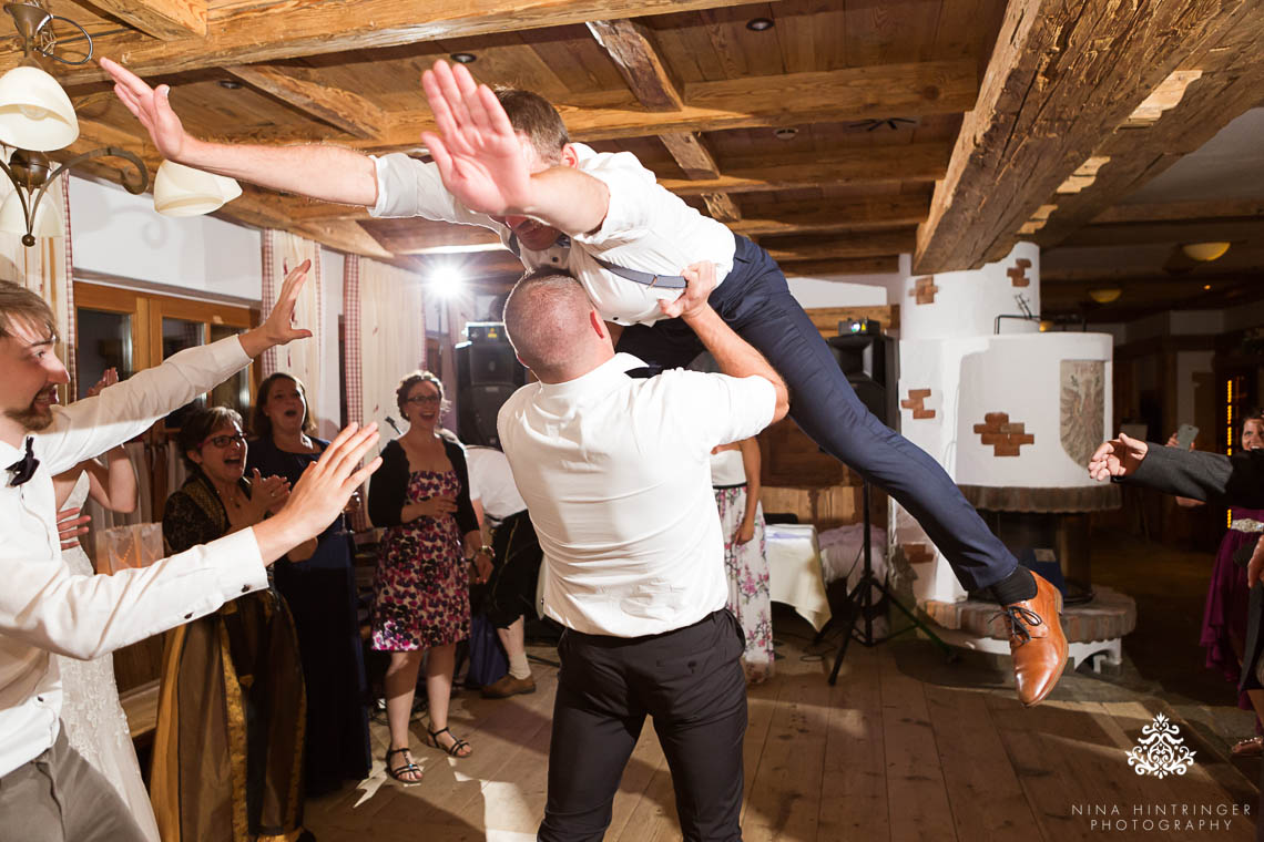 Berry themed Mountain Wedding | Platzlalm Zillertal | Angelina & Tobias - Blog of Nina Hintringer Photography - Wedding Photography, Wedding Reportage and Destination Weddings