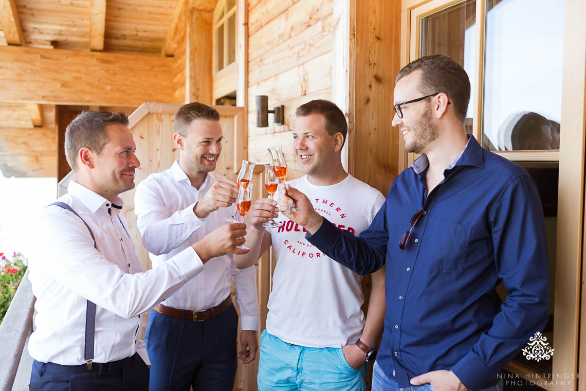 Berry themed Mountain Wedding | Platzlalm Zillertal | Angelina & Tobias - Blog of Nina Hintringer Photography - Wedding Photography, Wedding Reportage and Destination Weddings