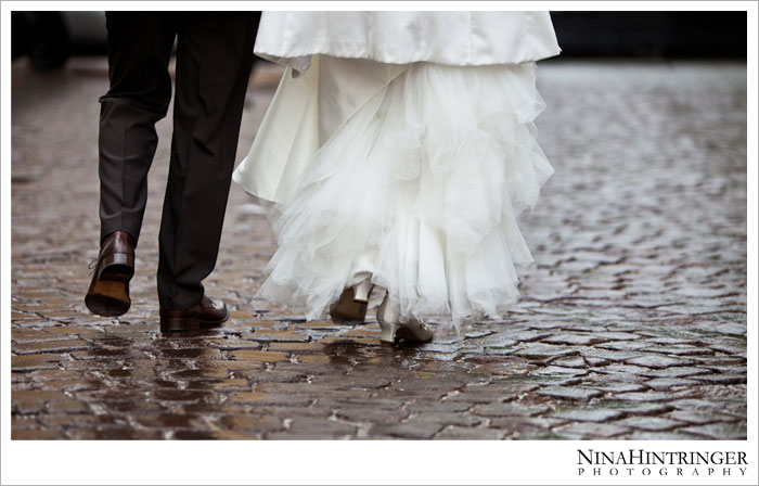 Rainy action with Barbara & Rene | Hall in Tyrol - Blog of Nina Hintringer Photography - Wedding Photography, Wedding Reportage and Destination Weddings